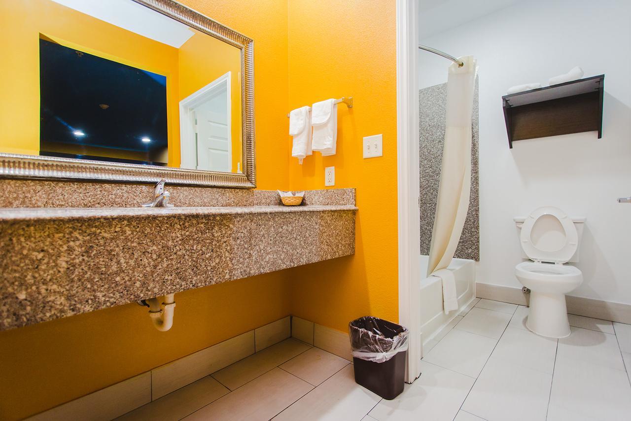 Moonlight Suites - Houston/George Bush Int'L Airport Zewnętrze zdjęcie
